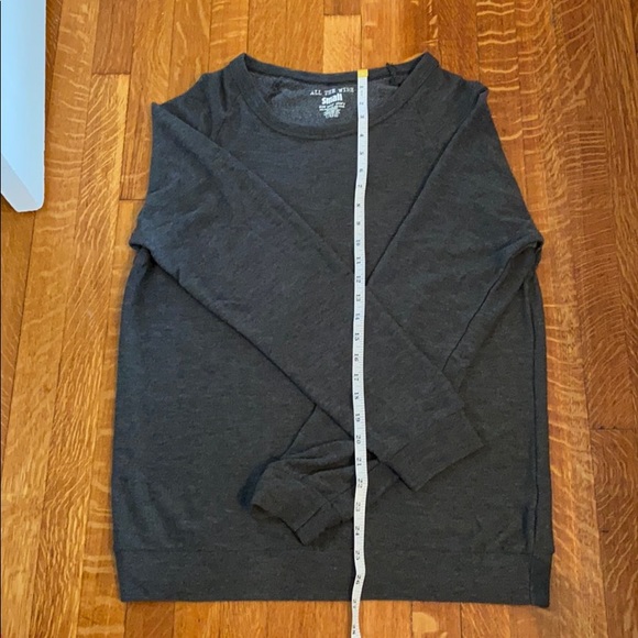 All the Wire Don’t Look Back Sweatshirt Small - Picture 4 of 7